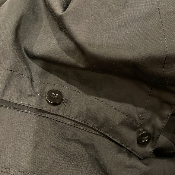 Ellen Tracy Black Raincoat Button Front Belted Petites M Removable
Hood - Picture 9 of 9